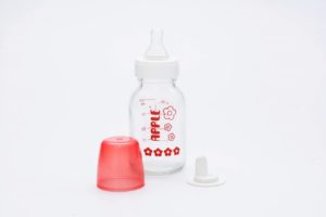 Apple Baby 4Oz Glass Feeding Bottle